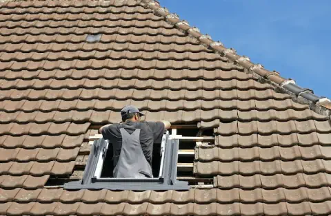 Pose de velux - Saint-Germain-de-Coulamer